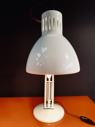 Tischleuchte JJ Junior T von Leucos | Designermöbel Hannover