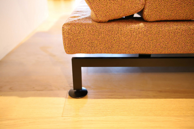 Brühl Sofa Moule small 2-Sitzer, Stoffbezug, Metallkufe ...
