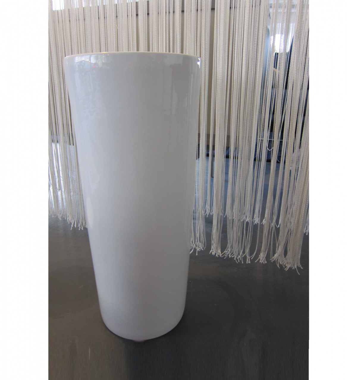 VASE LES DEUX von Ligne Roset weiß glänzend | Designermöbel Sindelfingen