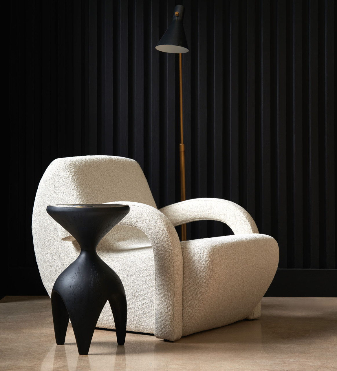 CARACOLE Sessel LEO ACCENT CHAIR | Designermöbel Bad Homburg
