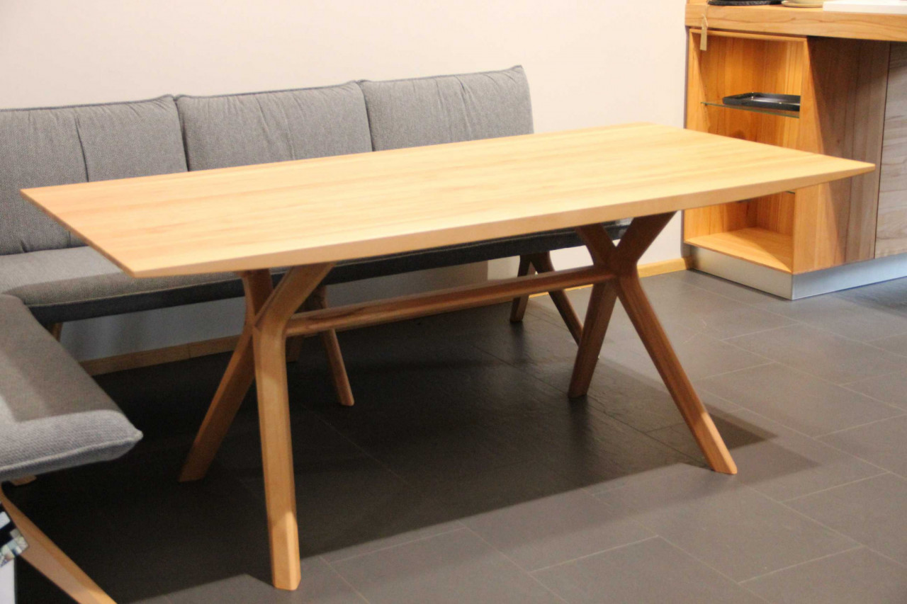Anrei Esstisch, Tisch, Listo Kernbuche 180 x 90 cm | Designermöbel